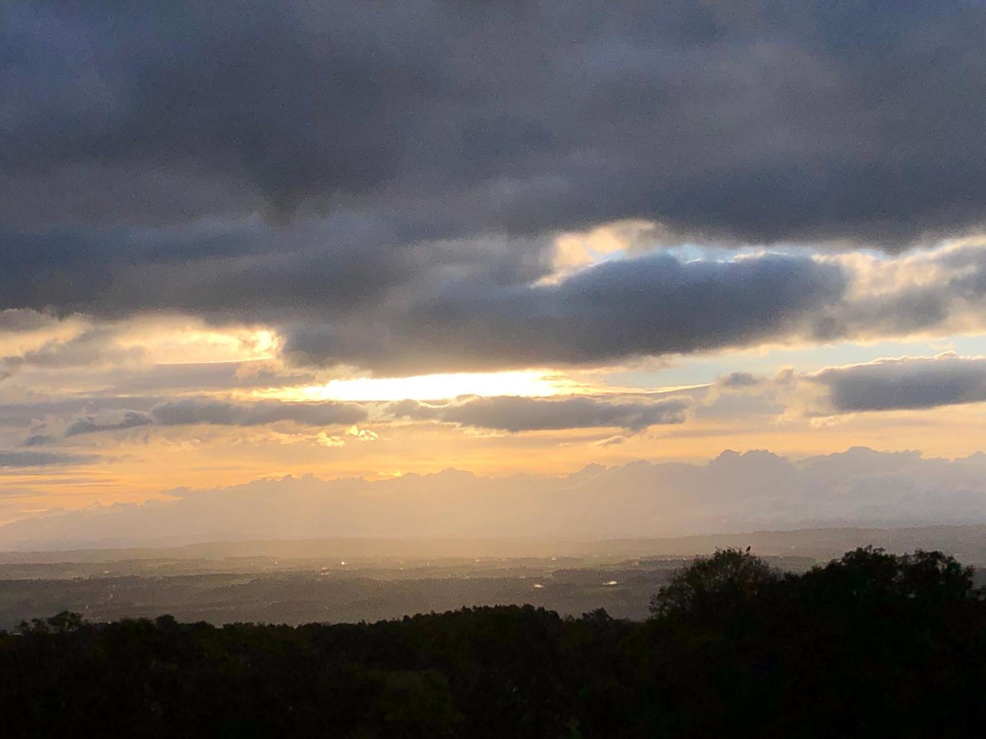 La Croisee Des Chemins Premier Bagian luar foto